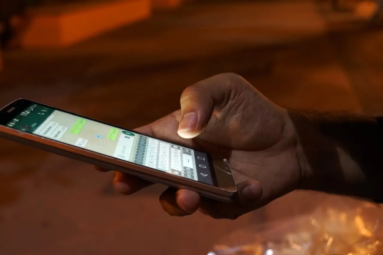 Digita questo codice segreto sul tuo telefono per scoprire se sei spiato