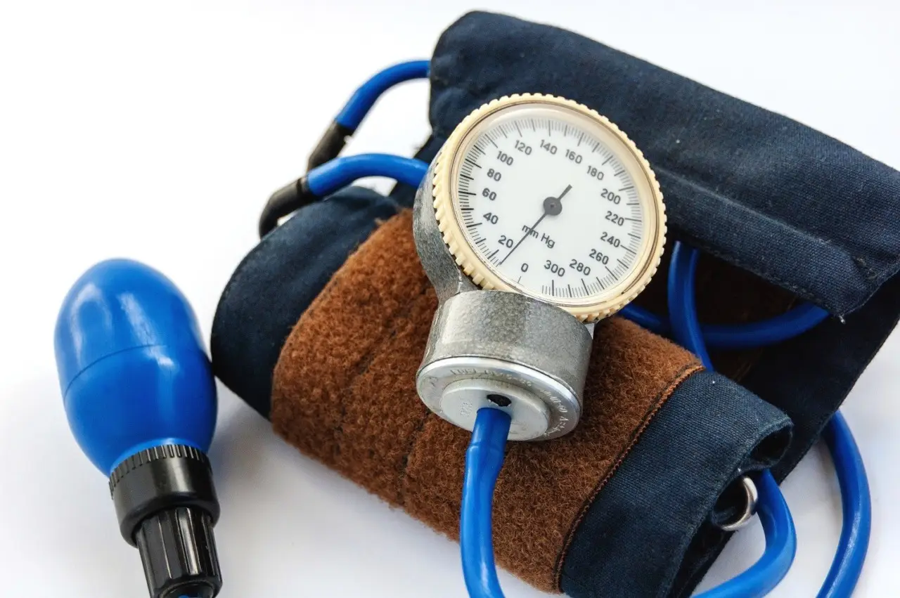 Soffri di pressione alta? Mangia subito questi alimenti per abbassarla naturalmente