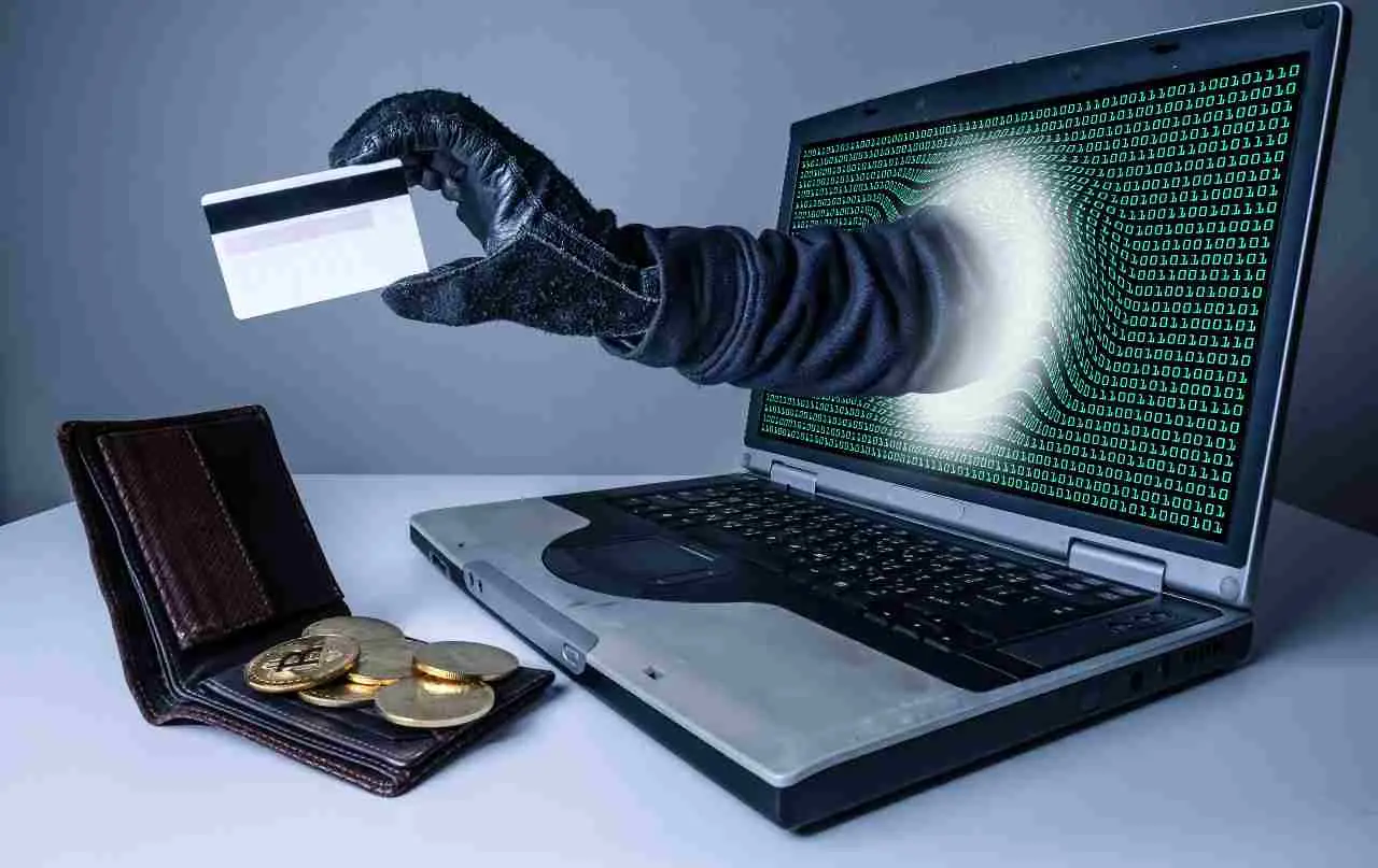Truffe online: ecco il dettaglio per riconoscere subito i siti clonati dalle banche